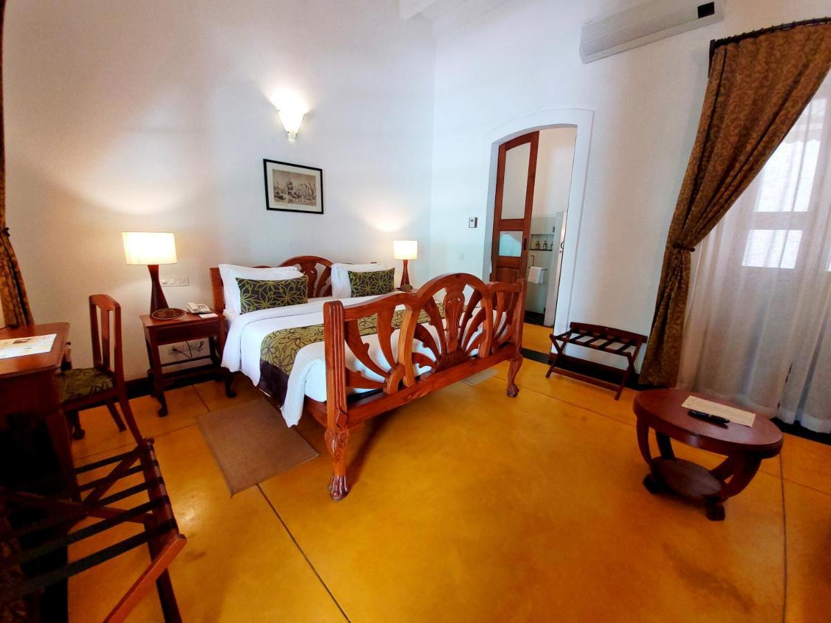 ปาแล เดอ มเห - จีซีเอช เอิร์ธ Hotel ปอนดิเชอรี ภายนอก รูปภาพ